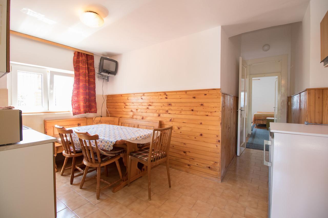 נובי ווינודולסקי Apartments Josip By The Sea מראה חיצוני תמונה