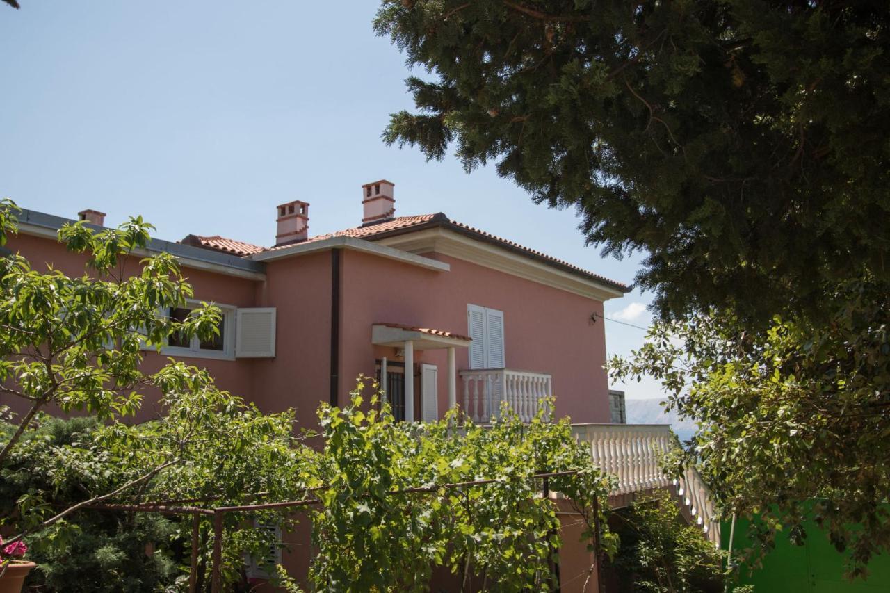 נובי ווינודולסקי Apartments Josip By The Sea מראה חיצוני תמונה